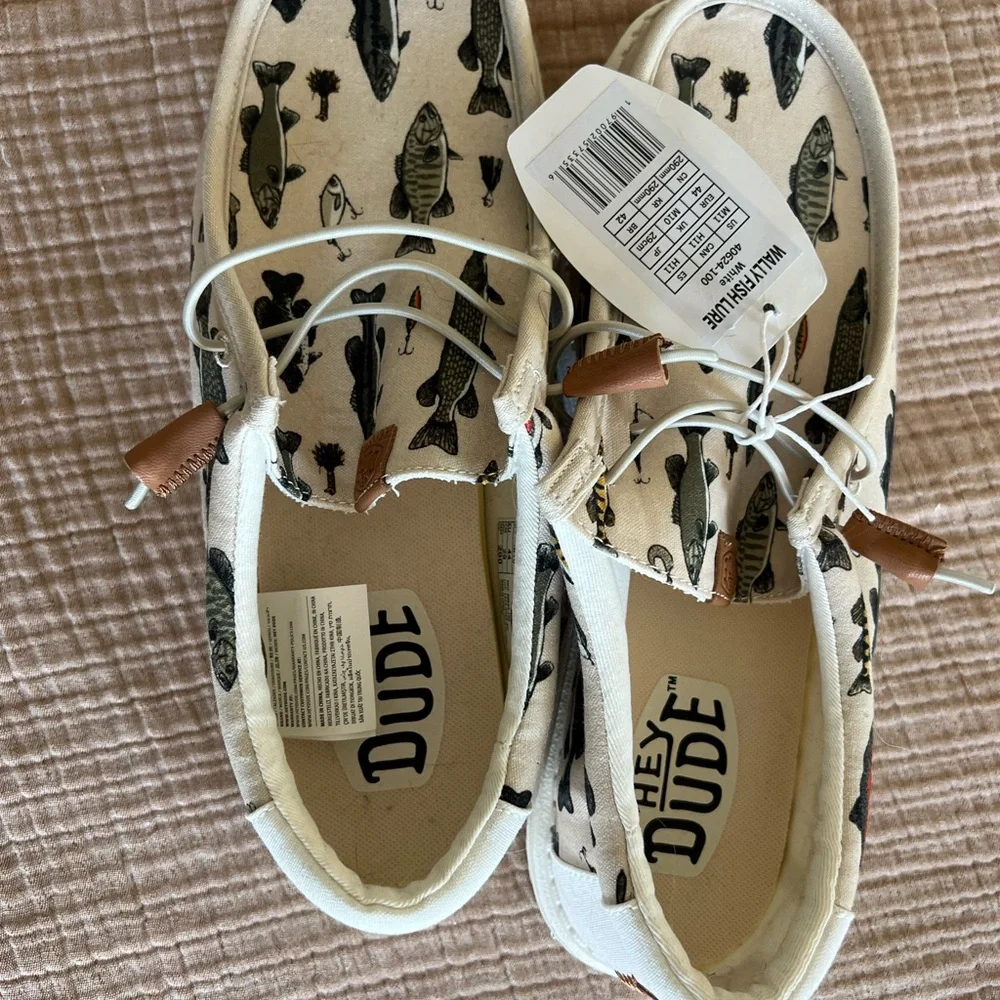 Hey Dude Mens Fish Pattern Moccasins - White and Black - Picture 6 of 6